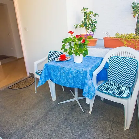 بيت ضيافة App. Fiorela 3*